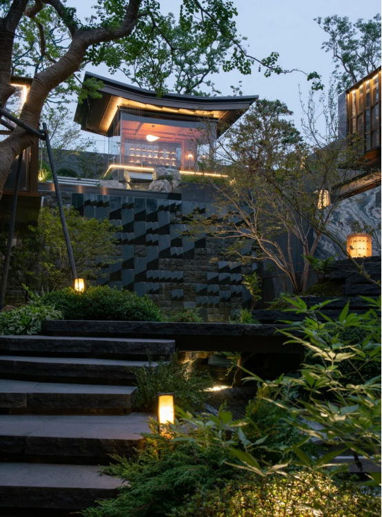 1764731652666367.png image.png