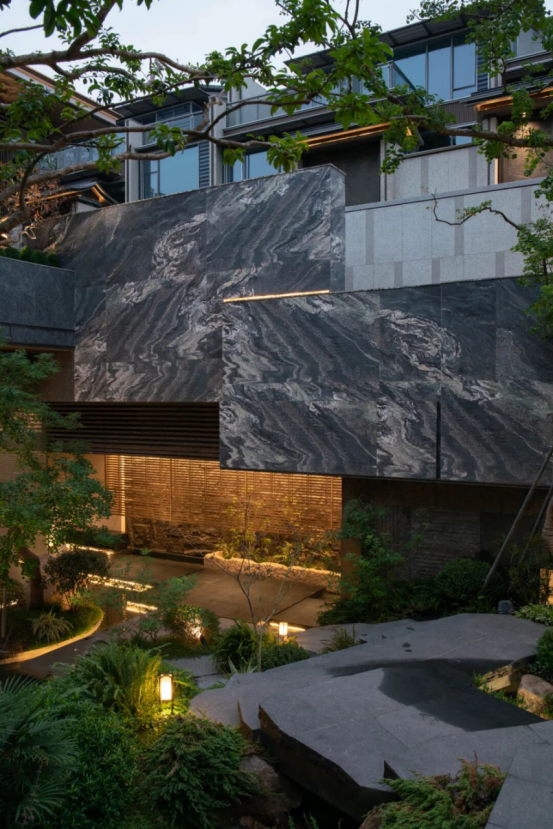 1764731675735860.png image.png